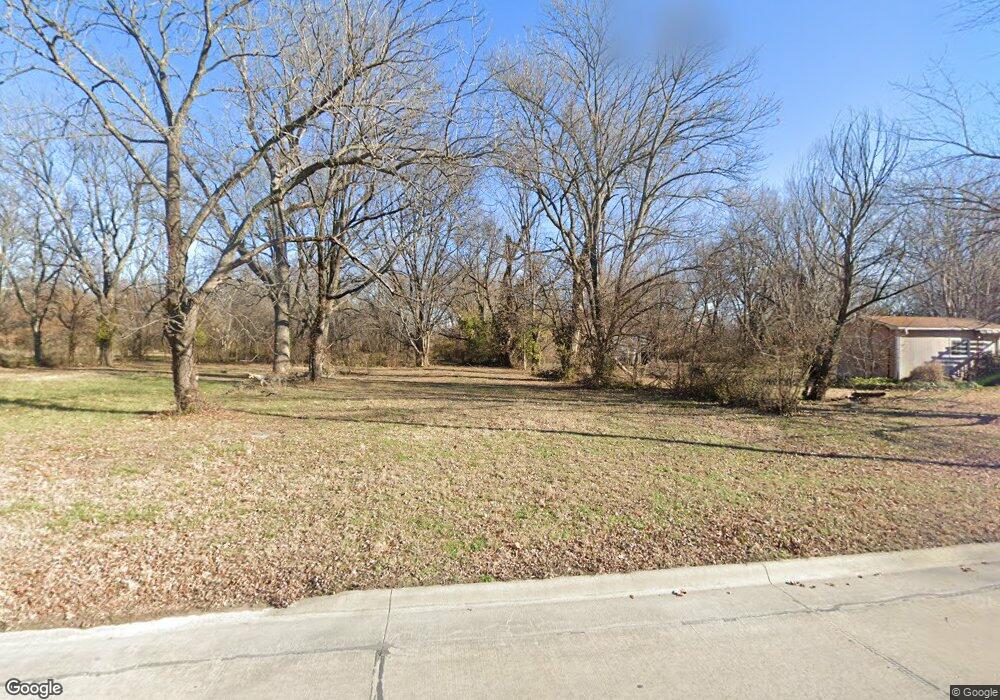 1010 S 21st St, Parsons, KS 67357 - photo 1