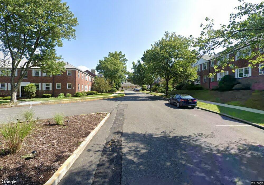 21 Green Acres Dr unit 74, Verona, NJ 07044 - photo 1