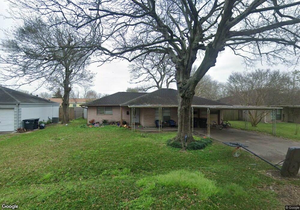 1609 Alta Vista Dr, Alvin, TX 77511 - photo 1