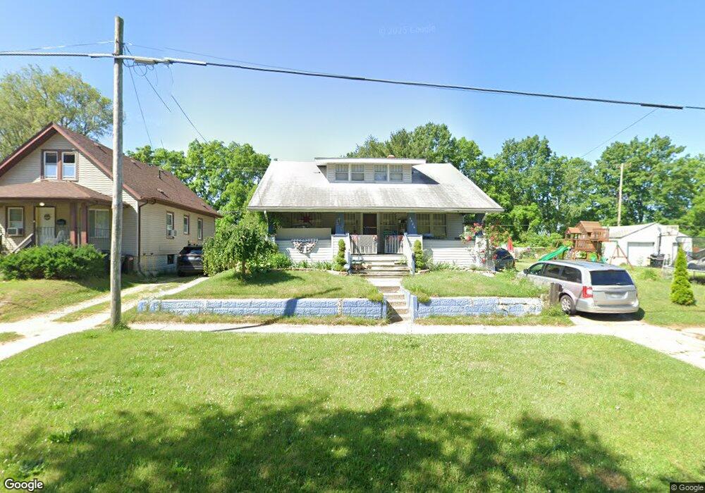 4026 Red Arrow Rd, Flint, MI 48507 - photo 1