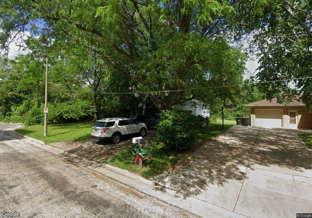 1950 N 121st St, Milwaukee, WI 53226 - photo 1