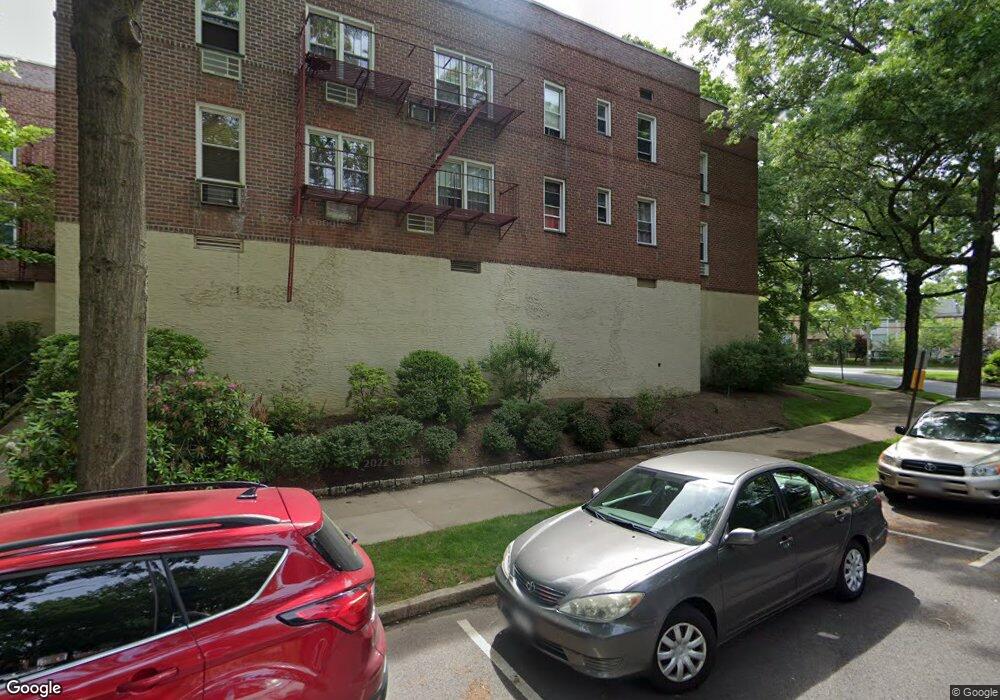 309 Palmer Terrace unit 2C, Mamaroneck, NY 10543 - photo 1