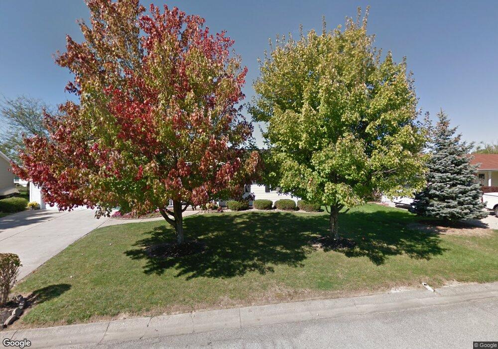 327 Whippoorwill Dr, Batesville, IN 47006 - photo 1