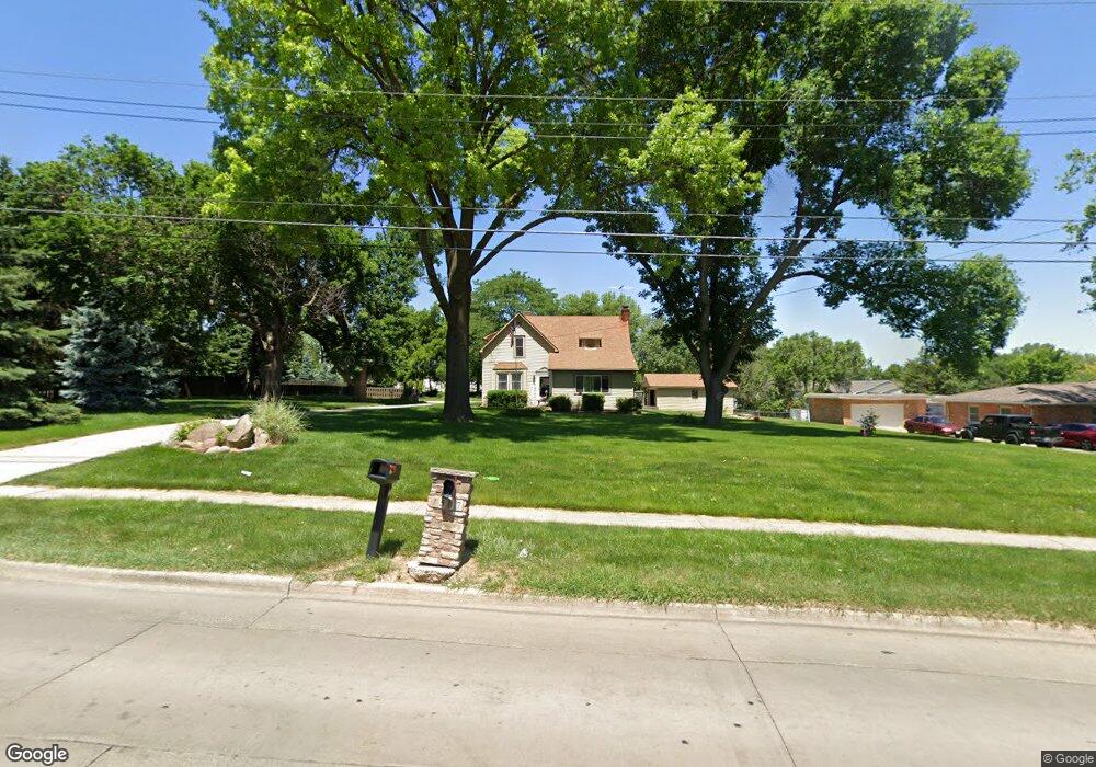 1502 Evergreen Ave, Des Moines, IA 50320 - photo 1