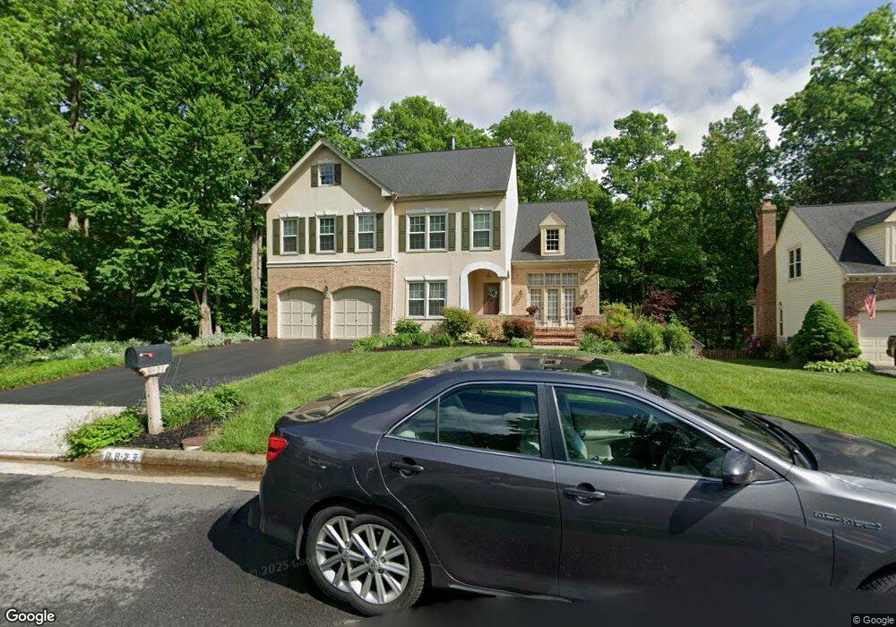 8927 Cross Chase Cir, Lorton, VA 22079 - photo 1