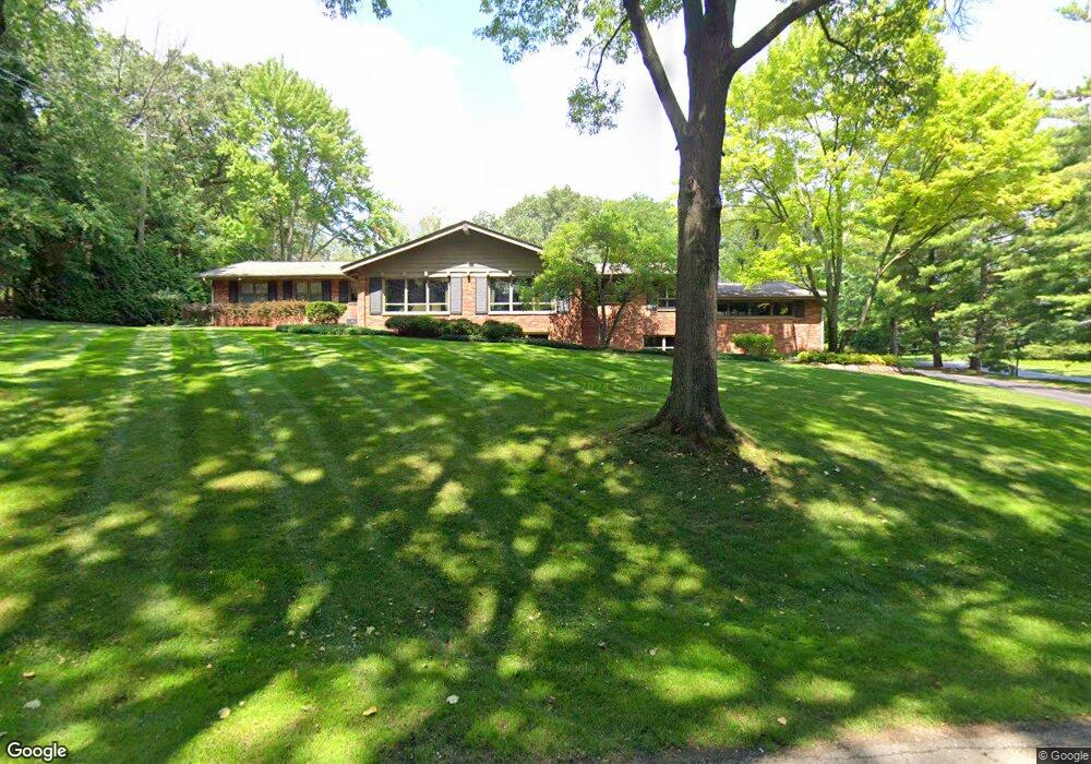 1336 Juniper Ln, Bloomfield Hills, MI 48302 - photo 1