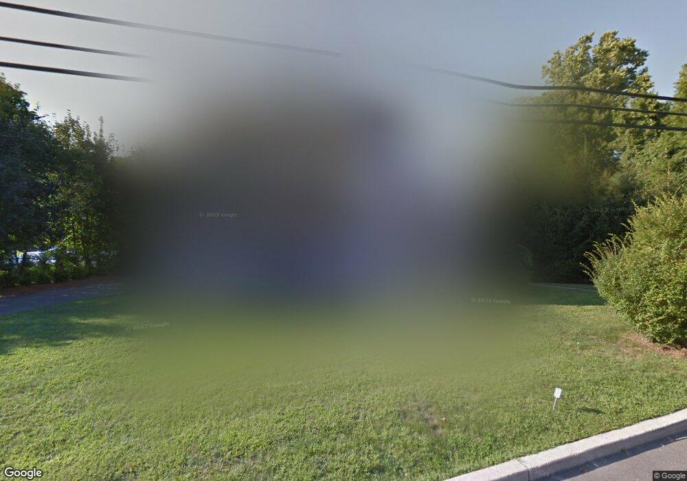 889 Circle Ave, Franklin Lakes, NJ 07417 - photo 1