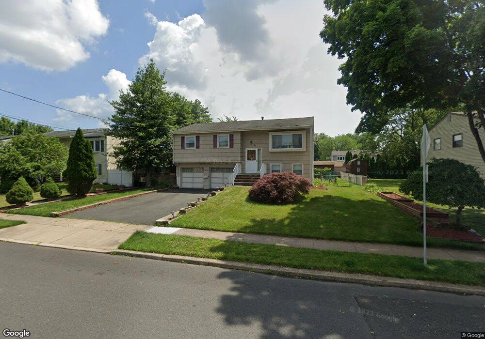 24 Woodmere St, Raritan, NJ 08869 - photo 1