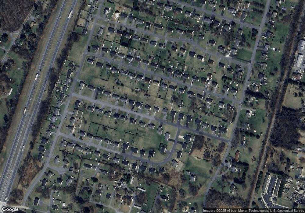 632 Wendover Dr, Bunker Hill, WV 25413 - photo 1