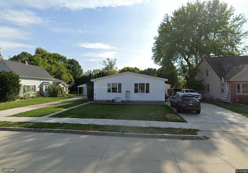 117 Elm St, Combined Locks, WI 54113 - photo 1