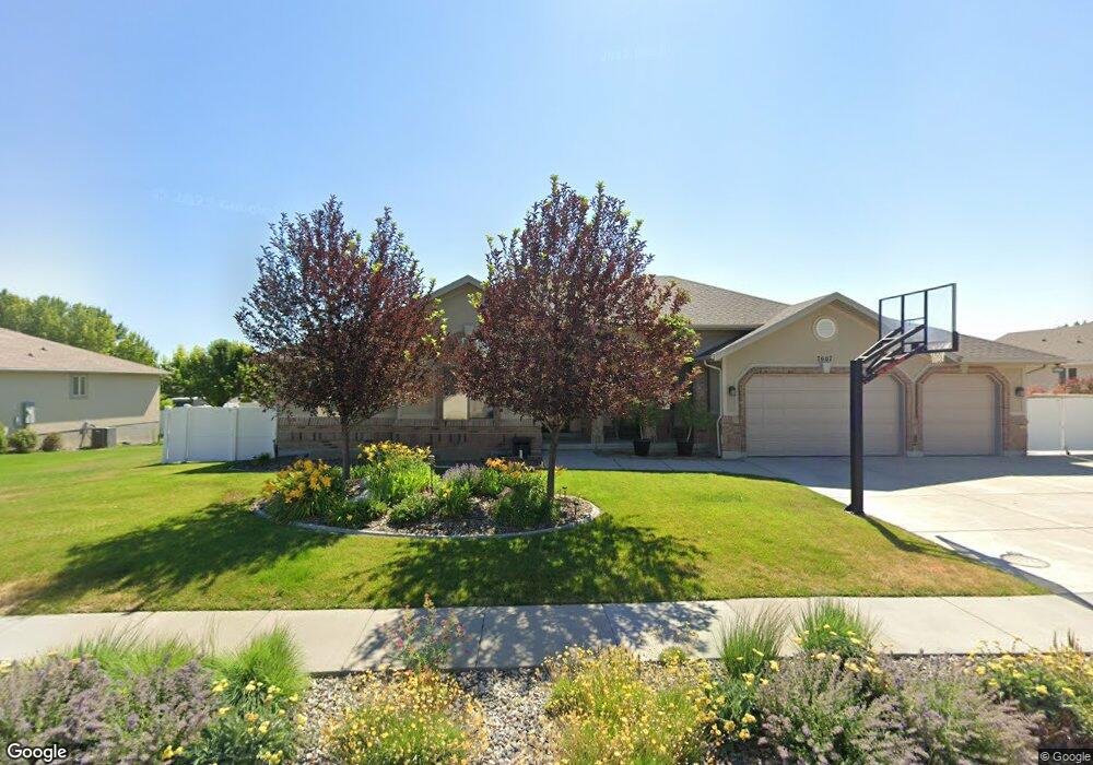 7607 S 5200 W, West Jordan, UT 84081 - photo 1