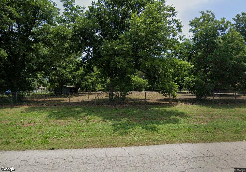 204 Rr 1, Duncan, OK 73533 - photo 1