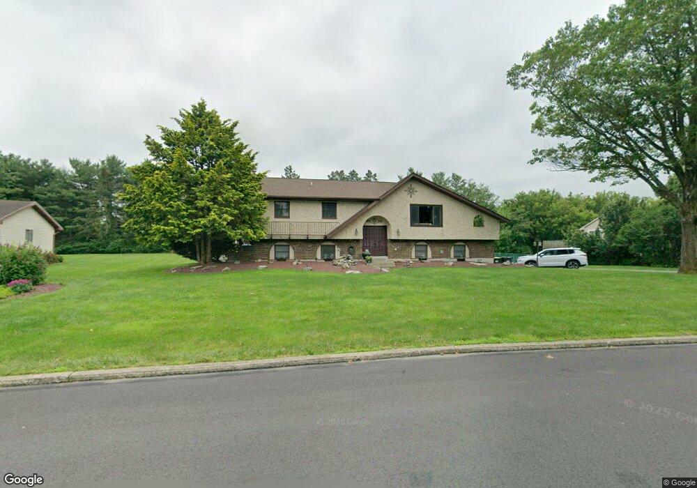 7434 Franks Dr, Bath, PA 18014 - photo 1