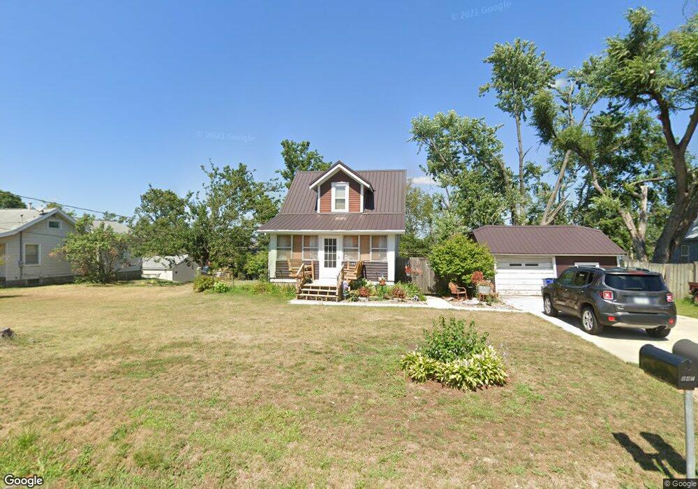 946 22nd Ave SW, Cedar Rapids, IA 52404 - photo 1