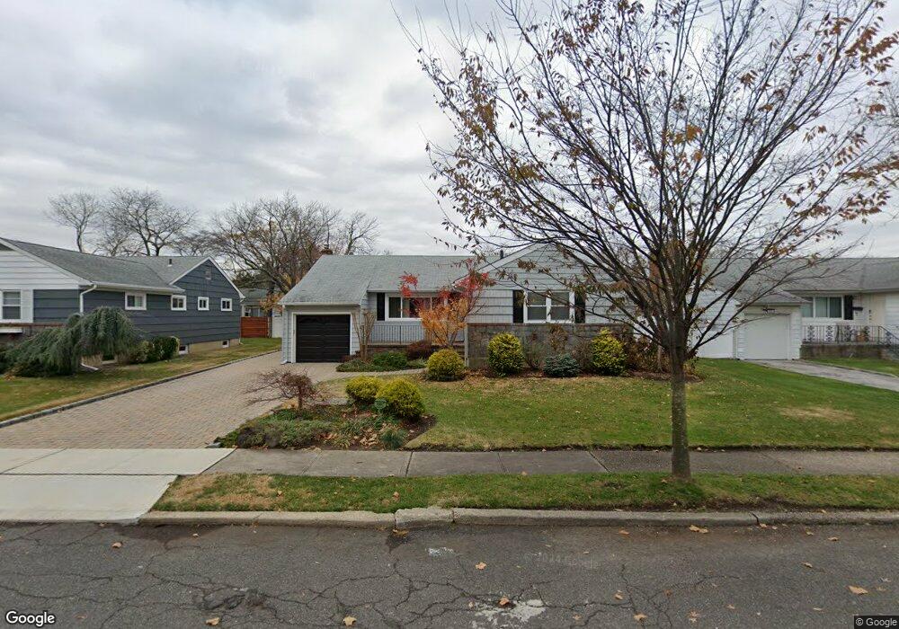 45 N Strathmore St, Valley Stream, NY 11581 - photo 1