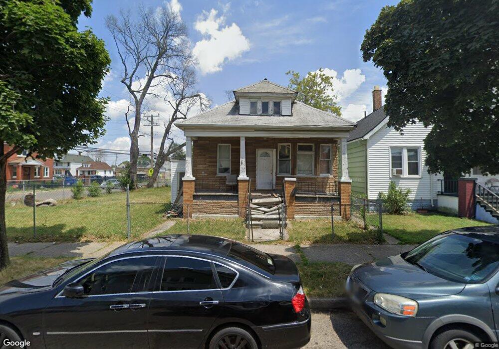 12432 Mitchell St, HamtraMcK, MI 48212 - photo 1