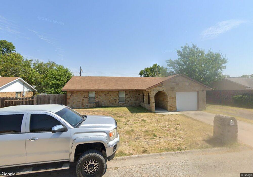 702 Steven St, Troy, TX 76579 - photo 1