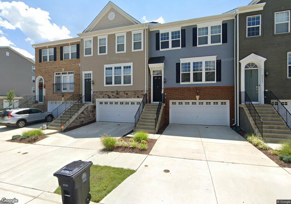6921 Stansbury Ln, Landover, MD 20785 - photo 1