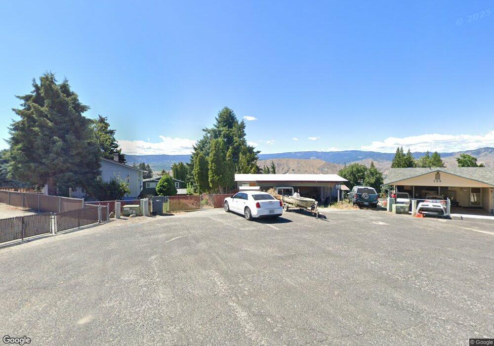 700 N Larch Ct, East Wenatchee, WA 98802 - photo 1