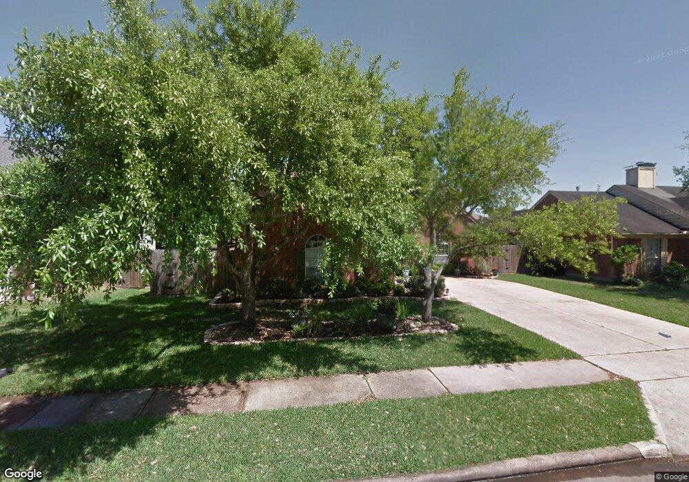 3909 Hazelwood Dr, Pearland, TX 77584 - photo 1