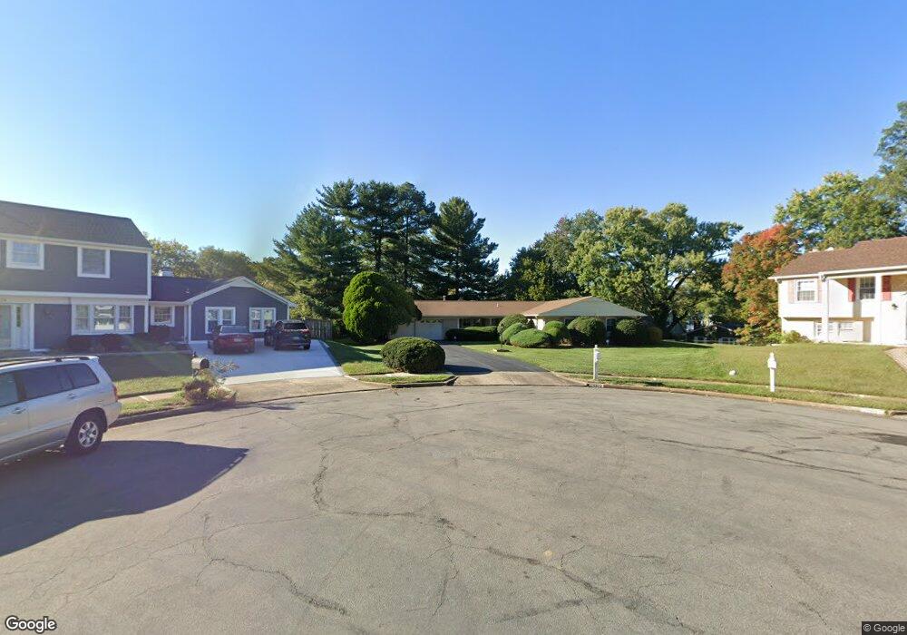 13112 Melrae Ct, Fairfax, VA 22033 - photo 1