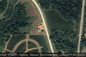 5721 Richland Rd, Cascade, IA 52033