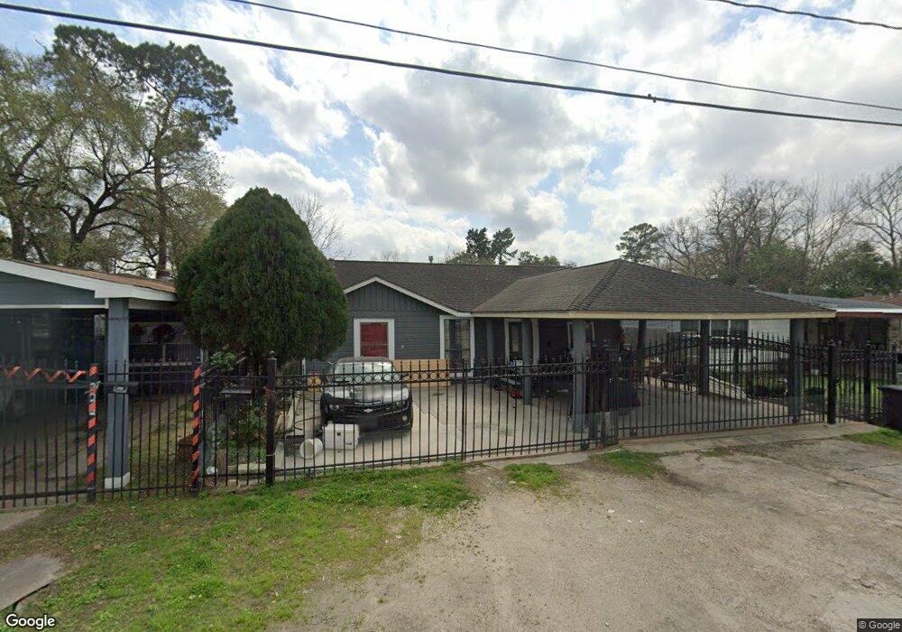 220 Burress St, Houston, TX 77022 - photo 1