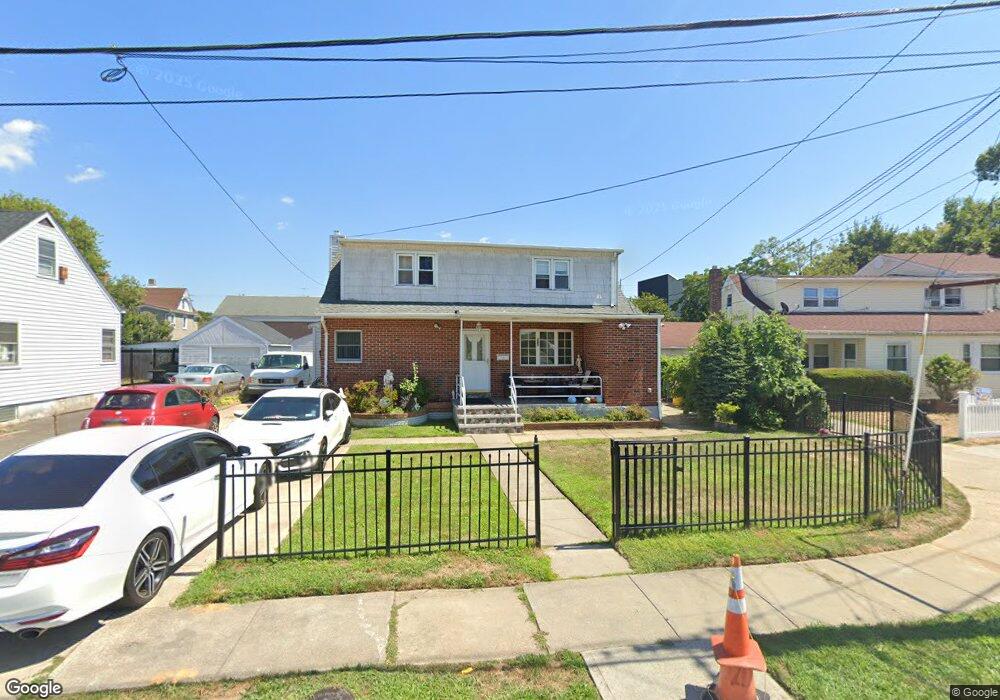 287 Caryl Dr, Lawrence, NY 11559 - photo 1