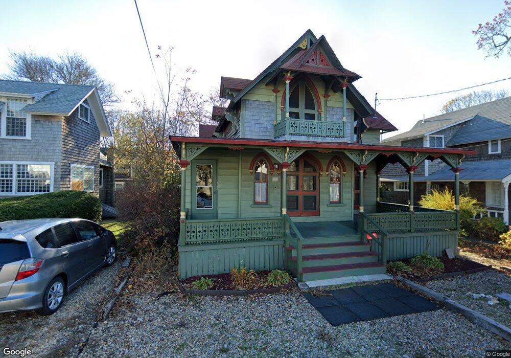 32 Narragansett Ave, Oak Bluffs, MA 02557 - photo 1