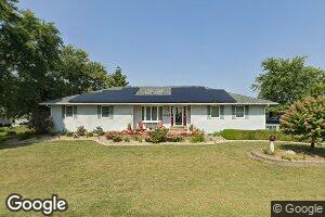 302 Hilltop Dr, Carrollton, IL 62016
