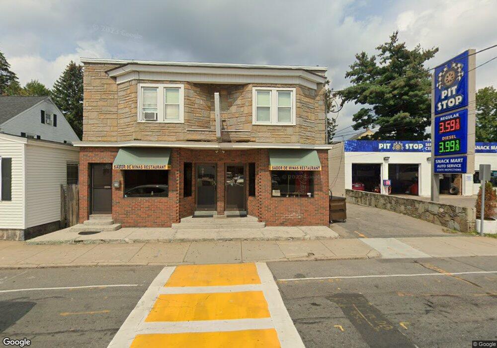 122 1/2 E Main St, Milford, MA 01757 - photo 1