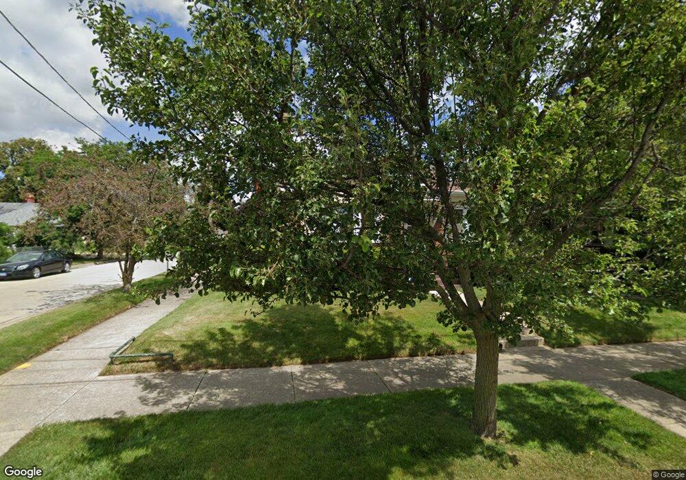 342 W Ridgeland Ave, Waukegan, IL 60085 - photo 1