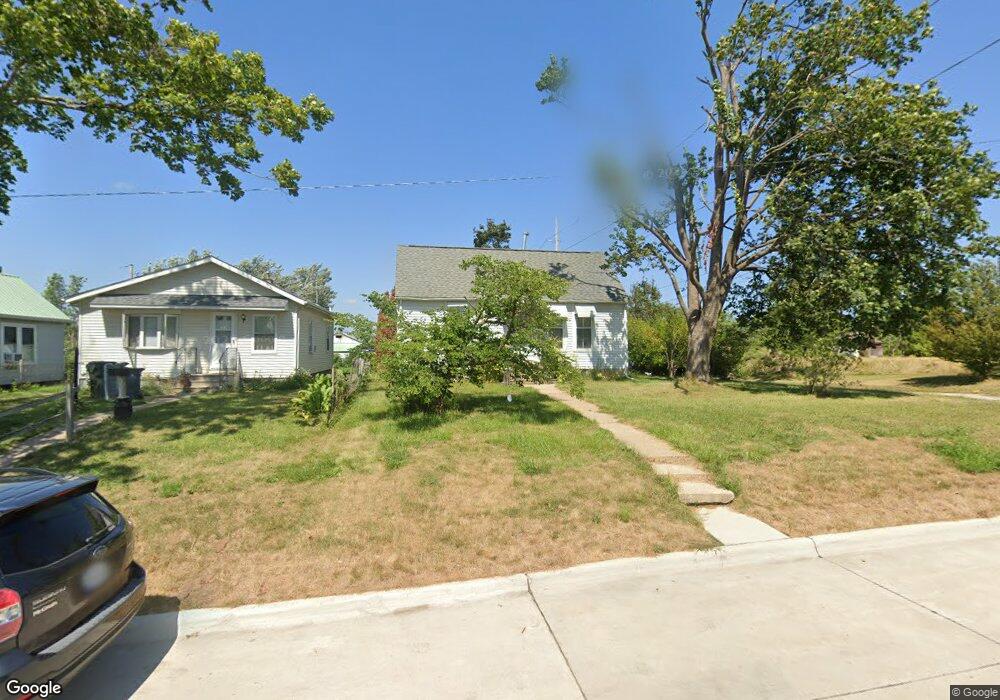 1200 21st Ave SW, Cedar Rapids, IA 52404 - photo 1