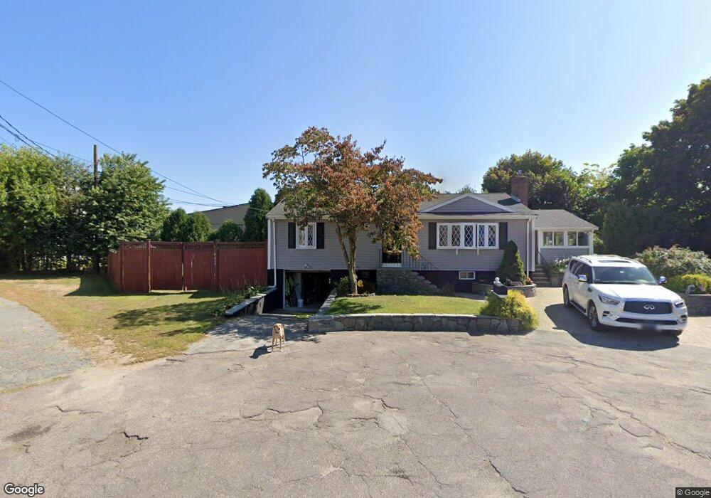 9 Buttonwood Rd, Stoneham, MA 02180 - photo 1