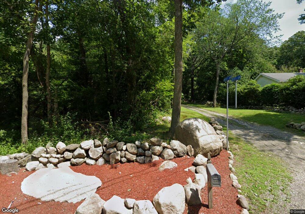 61 Locust St, Bellingham, MA 02019 - photo 1