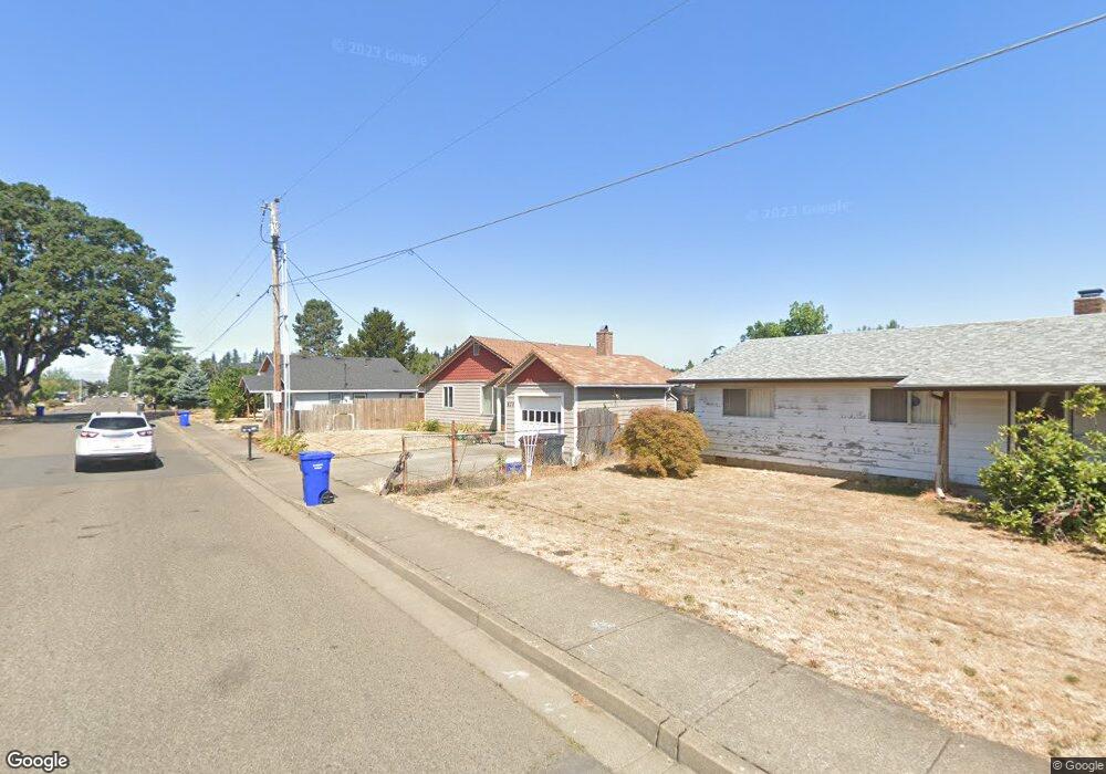 635 E Heintz St, Molalla, OR 97038 - photo 1