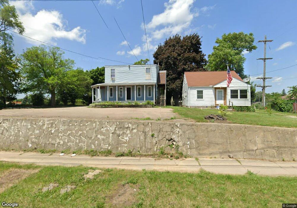 1543 E Atherton Rd, Flint, MI 48507 - photo 1