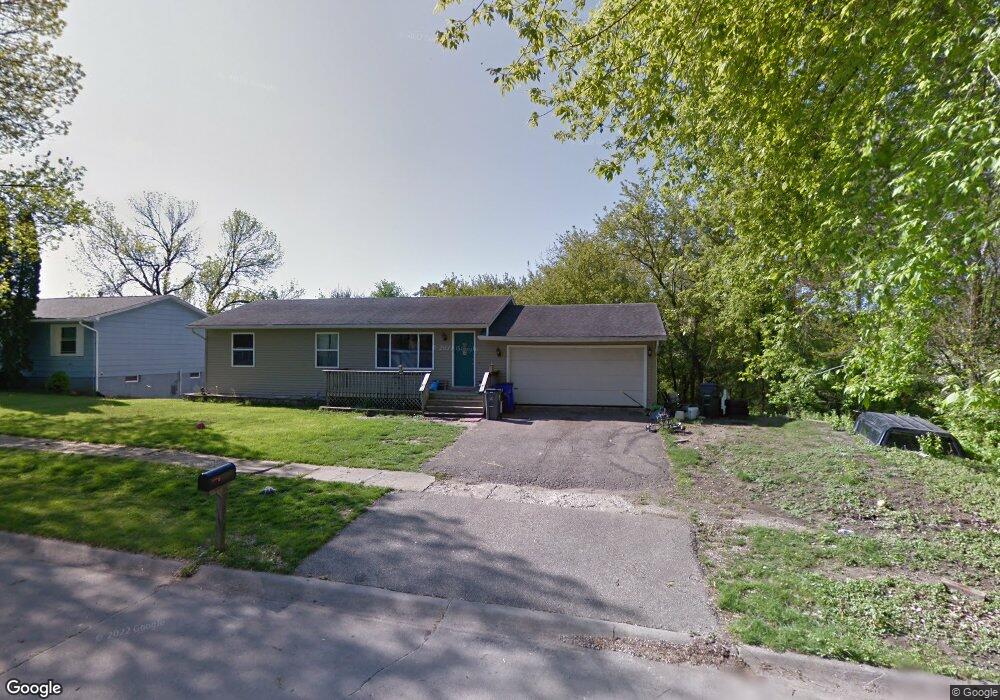 2641 Hopp Ln NW, Cedar Rapids, IA 52405 - photo 1