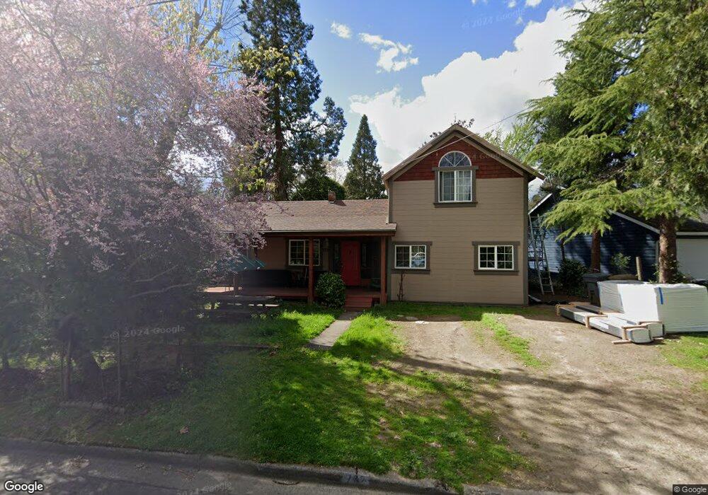 772 NW 2nd St, Grants Pass, OR 97526 - photo 1