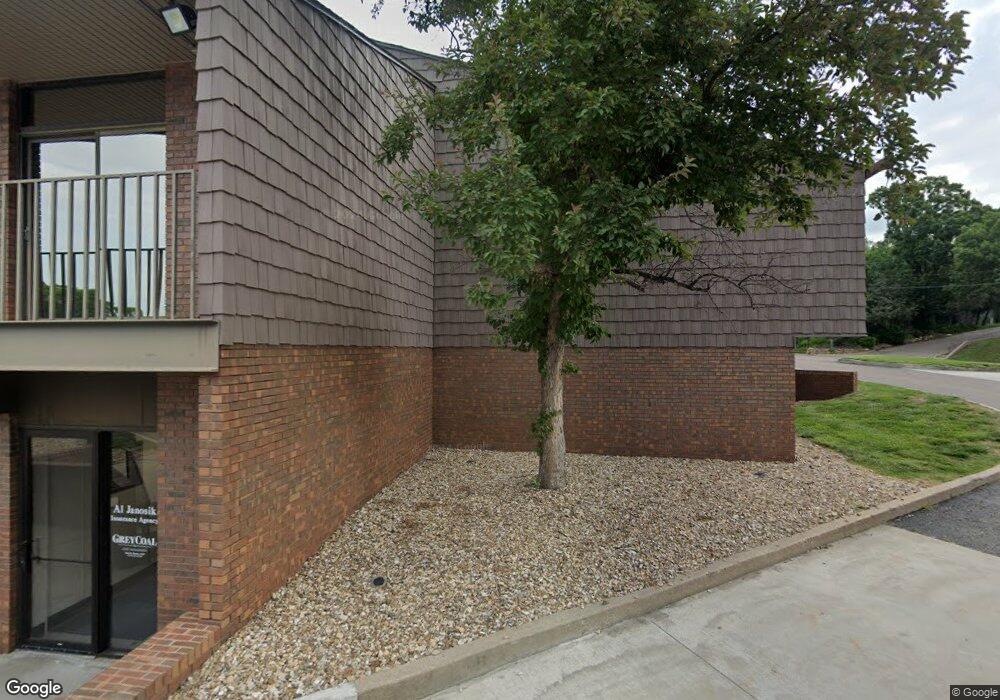 2300 SW 29th St, Topeka, KS 66611 - photo 1