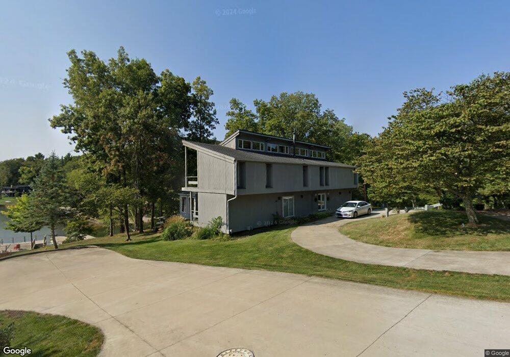 9921 W Shore Dr, Columbus, IN 47201 - photo 1