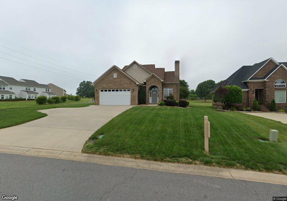 176 Fox Den Cir, Statesville, NC 28677 - photo 1