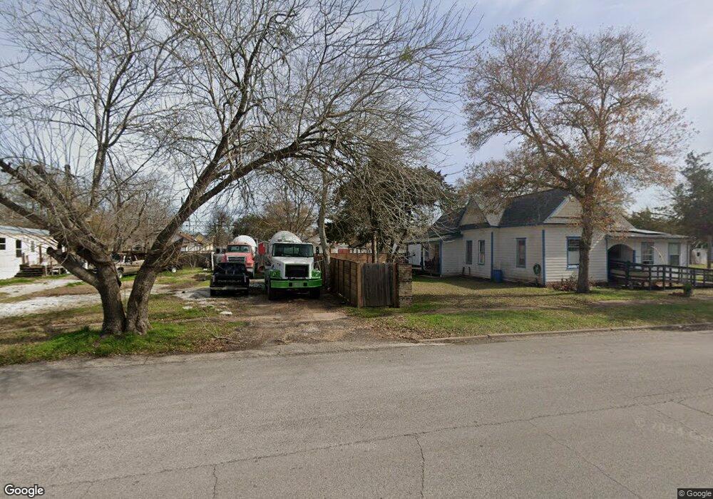 1311 3rd St, Rosenberg, TX 77471 - photo 1