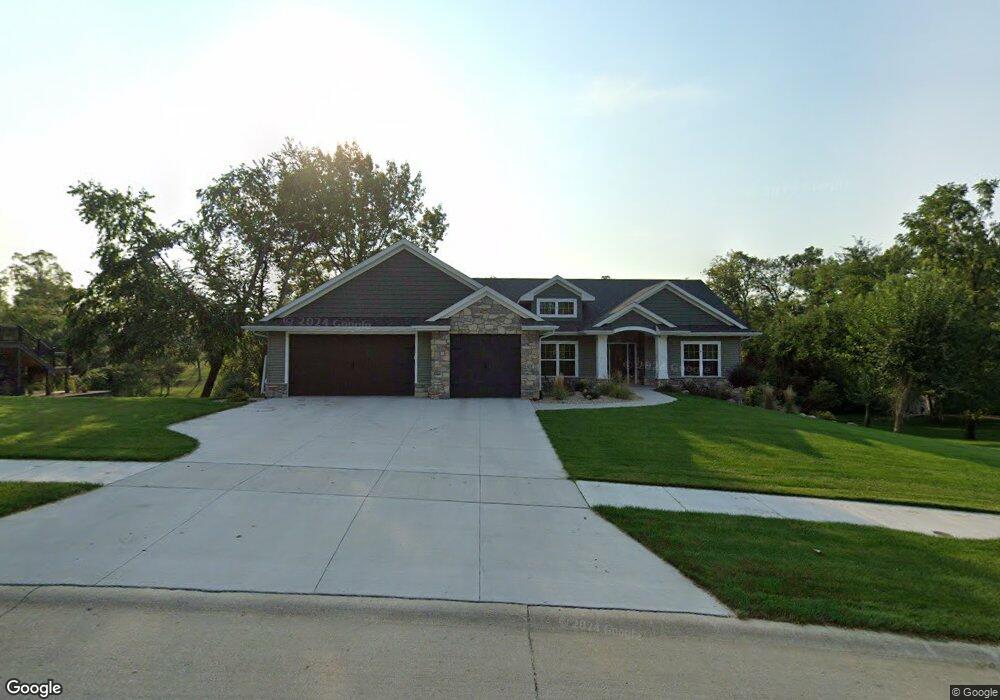 4337 Fawn Hill Ct SE, Cedar Rapids, IA 52403 - photo 1