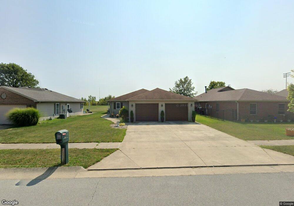 415 Southwood Dr, Tipton, IN 46072 - photo 1