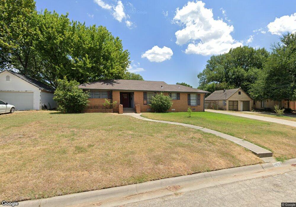 1472 Hillcrest Blvd, Gainesville, TX 76240 - photo 1