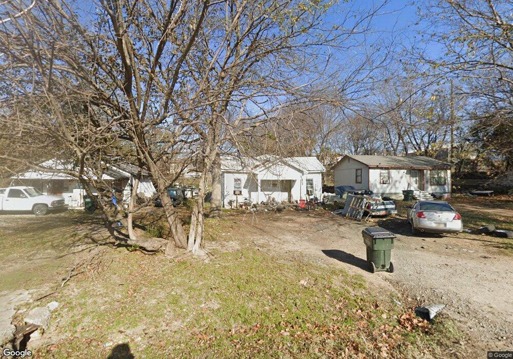 106 W Division St, Henryetta, OK 74437 - photo 1