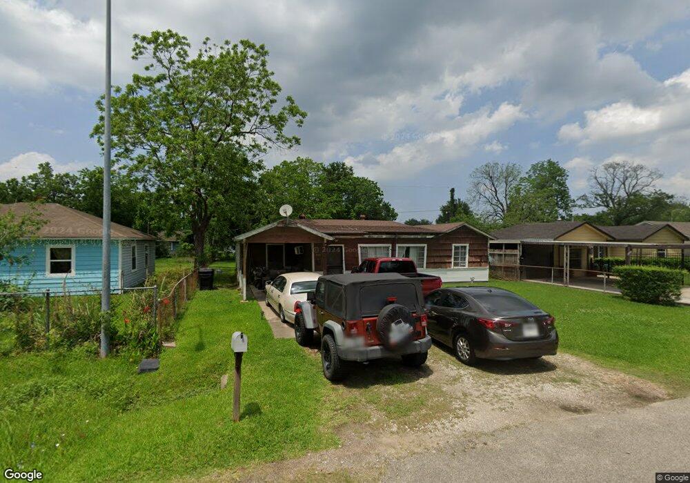 7629 Carothers St, Houston, TX 77028 - photo 1