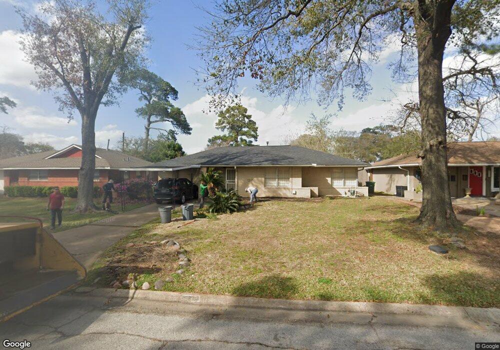 1218 W 30th St, Houston, TX 77018 - photo 1