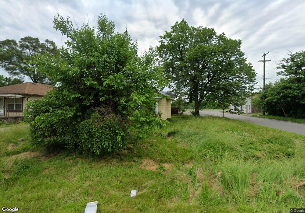 3202 Churchill Ave, Flint, MI 48506 - photo 1